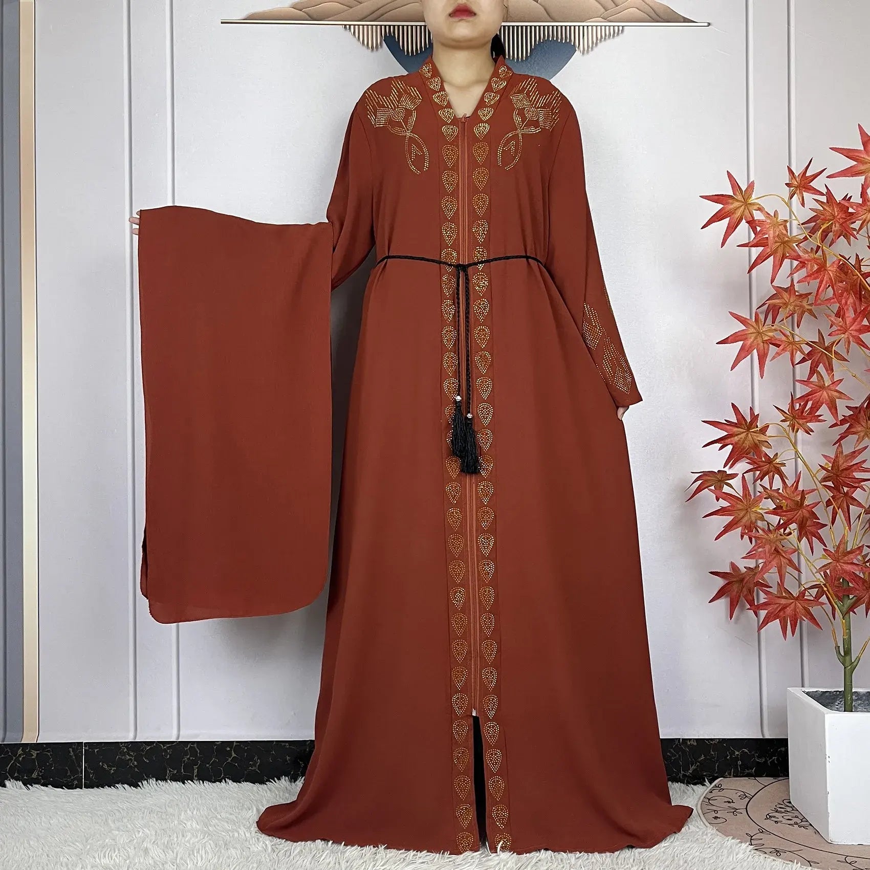Abaya Mousseline Rouge Brique chez Abaya ma boutique
