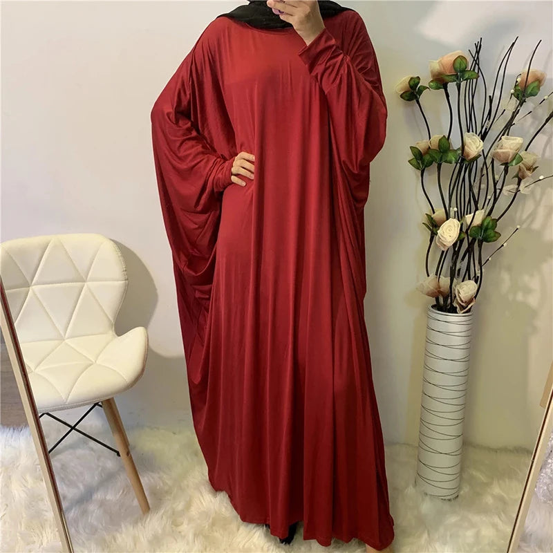 Abaya Chauve Souris Rouge Taille unique chez Abaya ma boutique