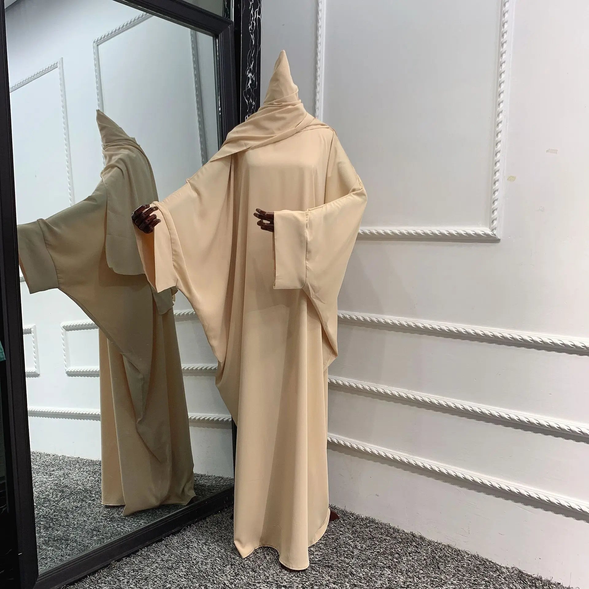 Abaya Priere (avec Hijab) abricot avec écharpe taille unique chez Abaya ma boutique