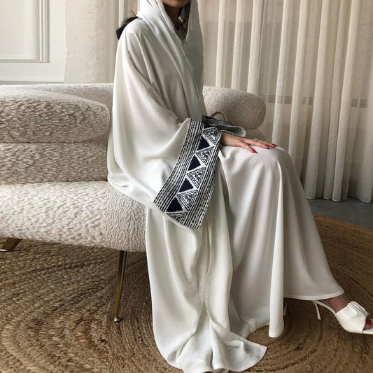 Abaya Dubai Blanche Blanc Taille unique chez Abaya ma boutique