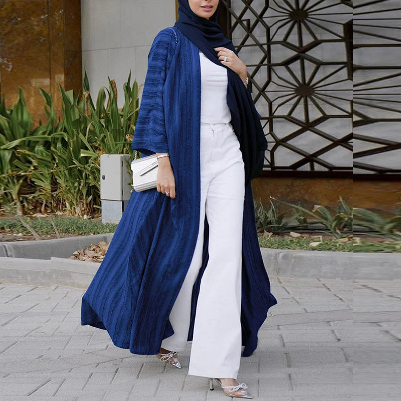 Abaya Chic et Moderne Bleu Taille unique chez Abaya ma boutique
