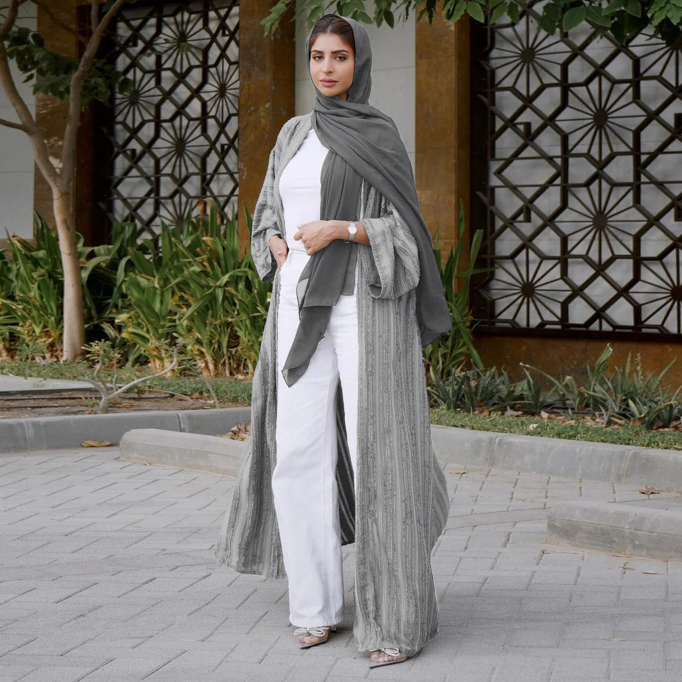 Abaya Gilet Gris chez Abaya ma boutique