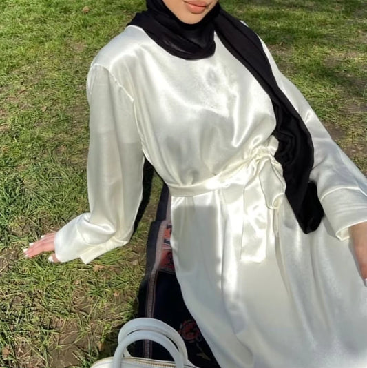 Abaya Blanche Satin chez Abaya ma boutique